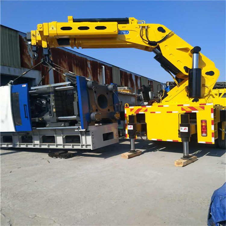 番禺 大吨位折臂吊出租费用解析：一小时租赁多少钱