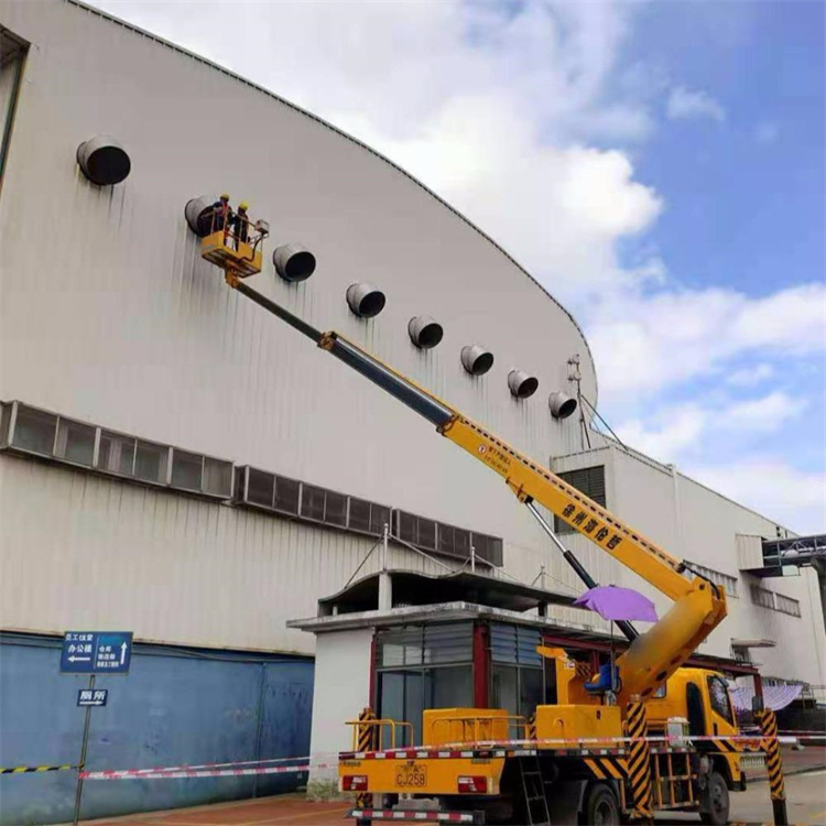 番禺高空作业车出租服务：专业广告牌安装解决方案