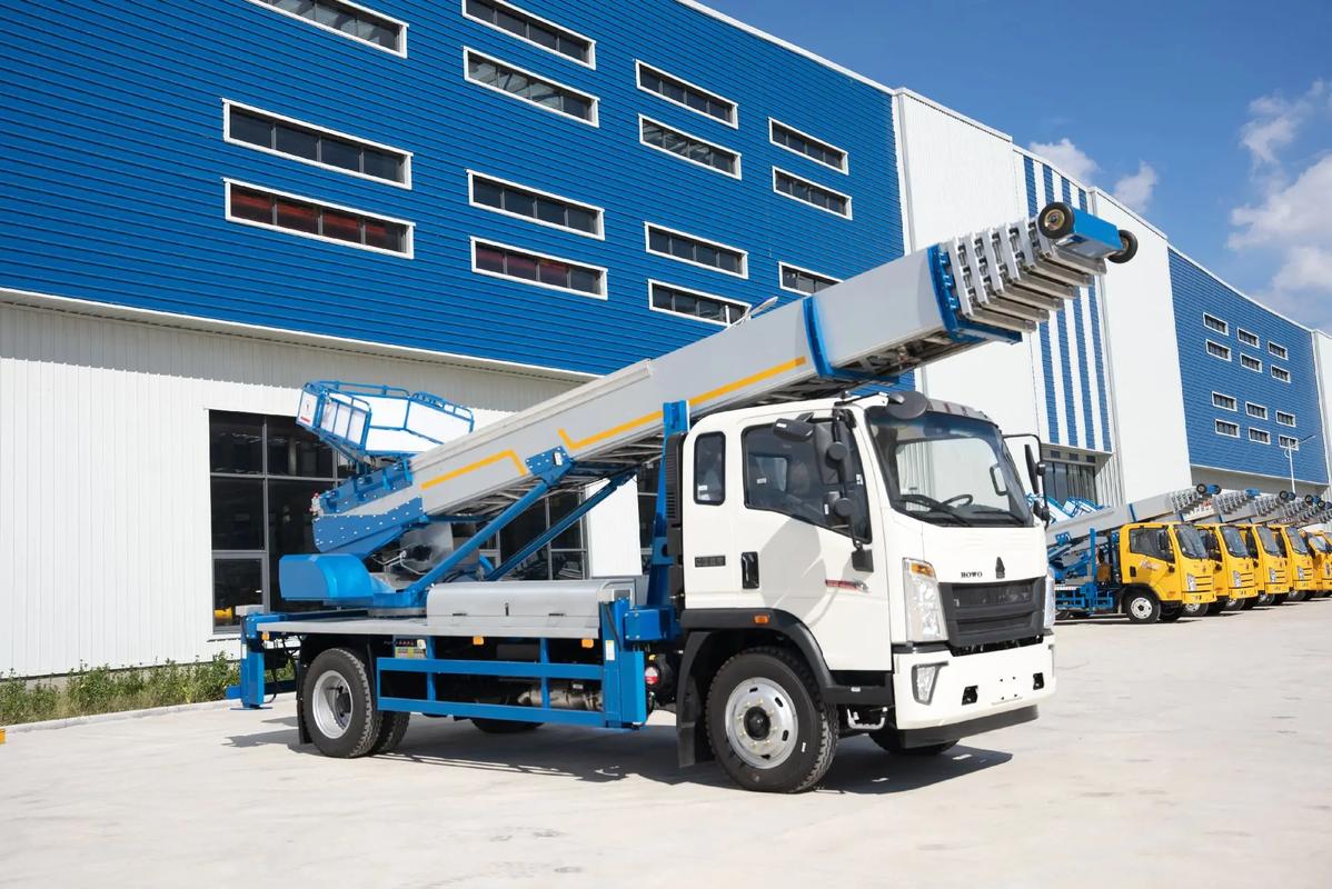 番禺出租云梯车高空作业车 建筑垃圾搬运