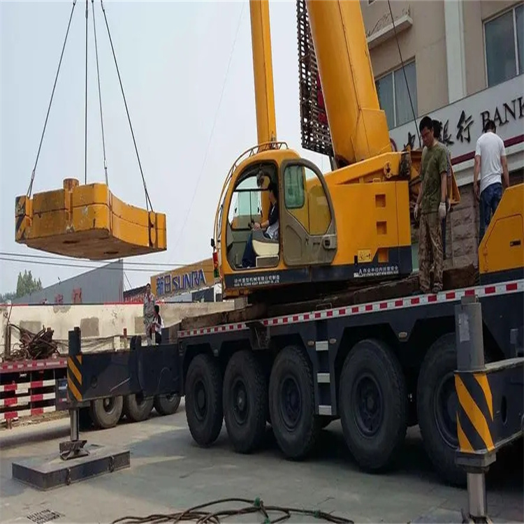 番禺当地吊车出租|机器吊装|75吨|工厂搬迁服务